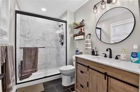Bath - 18902 E 263rd St, Harrisonville, MO 64701 photo 1 of 6