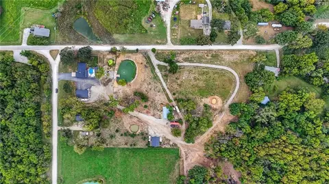 View/Area - 18902 E 263rd St, Harrisonville, MO 64701 photo 7 of 9
