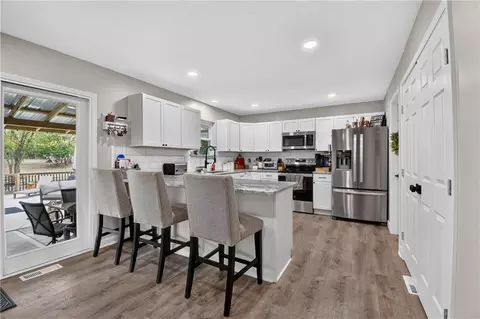 Kitchen - 18902 E 263rd St, Harrisonville, MO 64701 photo 1 of 7