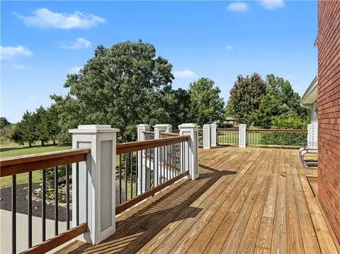 Exterior - 1071 E 1400 Rd, Lawrence, KS 66046 photo 6 of 10
