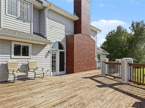 Exterior - 1071 E 1400 Rd, Lawrence, KS 66046 photo 5 of 10