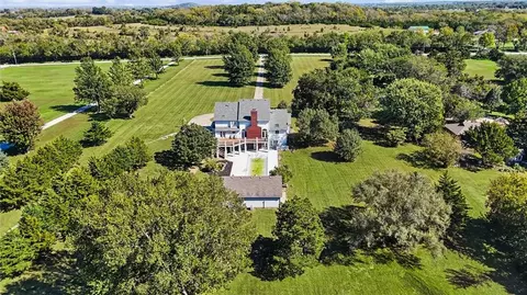 View/Area - 1071 E 1400 Rd, Lawrence, KS 66046 photo 3 of 5