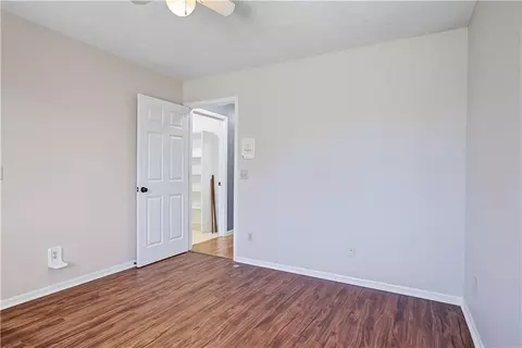 Bedroom - 1071 E 1400 Rd, Lawrence, KS 66046 photo 4 of 6