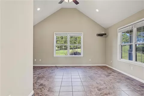 Living - 1071 E 1400 Rd, Lawrence, KS 66046 photo 7 of 9