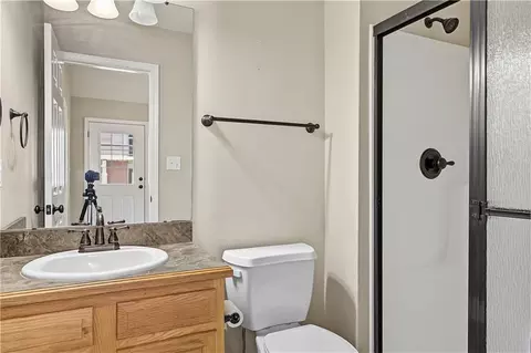 Bath - 1071 E 1400 Rd, Lawrence, KS 66046 photo 8 of 8