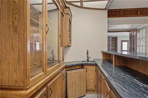 Kitchen - 1071 E 1400 Rd, Lawrence, KS 66046 photo 5 of 6