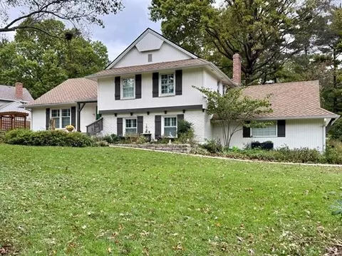 5200 W 81st St, Prairie Village, KS 66208