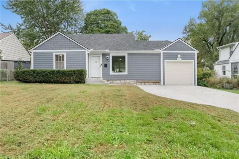 8306 Ward Parkway Plz, Kansas City, MO 64114
