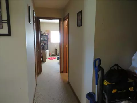 Entry Way - 7607 Ferguson Rd, Ozawkie, KS 66070 photo 7 of 7