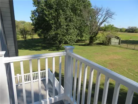Exterior - 7607 Ferguson Rd, Ozawkie, KS 66070 photo 9 of 24