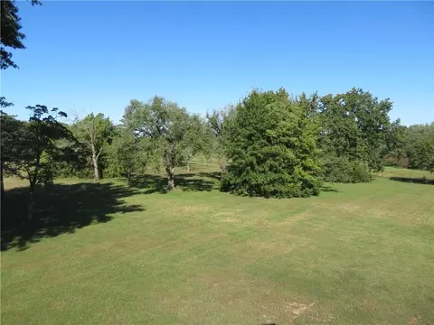 Exterior - 7607 Ferguson Rd, Ozawkie, KS 66070 photo 12 of 24