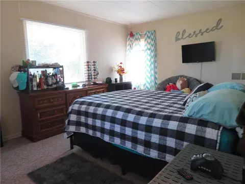 Bedroom - 7607 Ferguson Rd, Ozawkie, KS 66070 photo 7 of 7