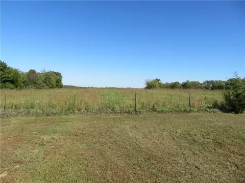 Exterior - 7607 Ferguson Rd, Ozawkie, KS 66070 photo 17 of 24