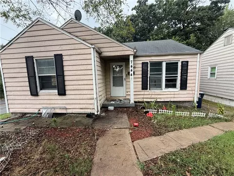 7444 Park Ave, Kansas City, MO 64132