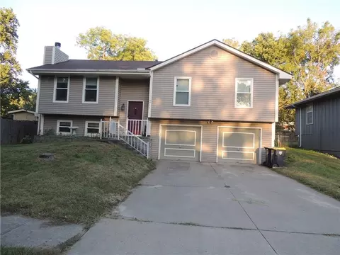 6911 N Liberty St, Kansas City, MO 64118