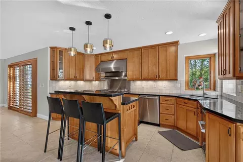 Kitchen - 118 NEdgewater Dr, Lees Summit, MO 64064 photo 1 of 5
