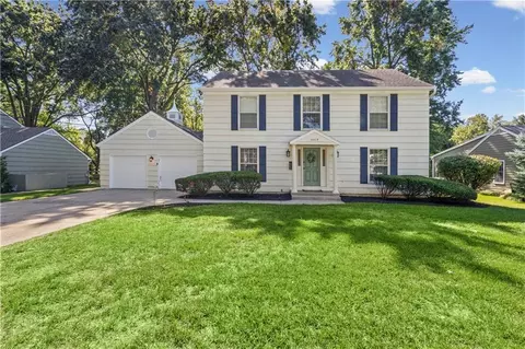 5419 W 100th Ter, Overland Park, KS 66207