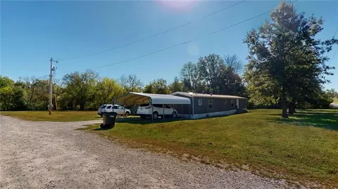 17014 Long Knife Rd, Nevada, MO 64772 photo 1