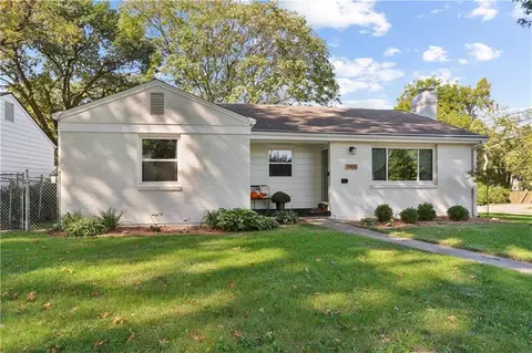 7900 Pennsylvania Ave, Kansas City, MO 64114