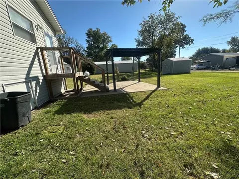 Exterior - 411 W Pine St, Orrick, MO 64077 photo 4 of 6