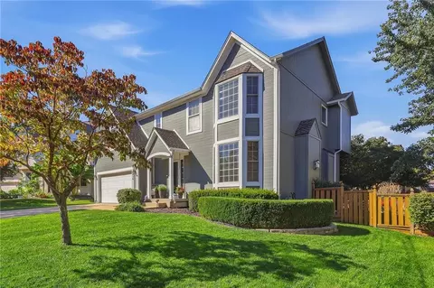15836 W 153rd Ter, Olathe, KS 66062