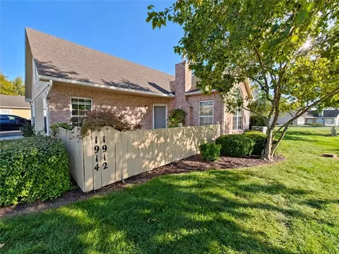 1912 W 139th St, Leawood, KS 66224
