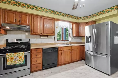 Kitchen - 426 Halderman St, Lecompton, KS 66050 photo 1 of 3