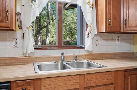 Kitchen - 426 Halderman St, Lecompton, KS 66050 photo 2 of 3