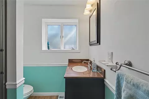 Bath - 426 Halderman St, Lecompton, KS 66050 photo 1 of 3