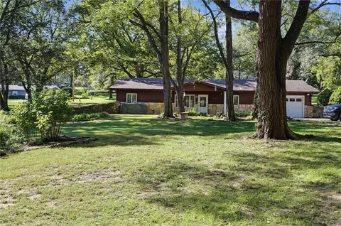 Exterior - 426 Halderman St, Lecompton, KS 66050 photo 7 of 13