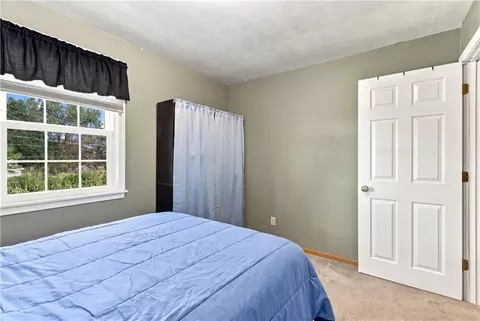 Bedroom - 363 E Lowell St, Claycomo, MO 64119 photo 2 of 6