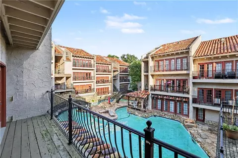 1111 46th St #22, Kansas City, MO 64112