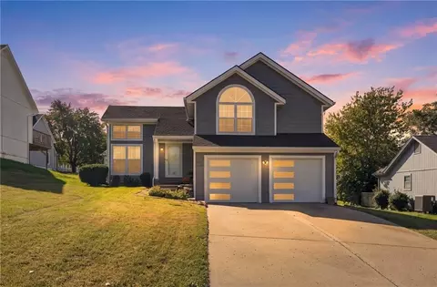 3809 Bernard Powell Dr, Kansas City, MO 64127