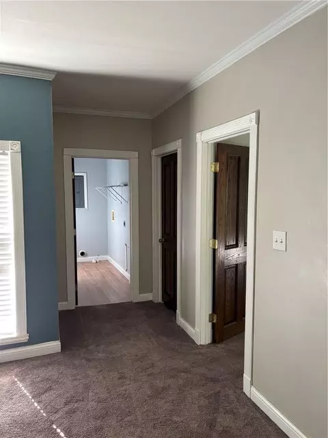 Entry Way - 1106 Parallel St, Atchison, KS 66002 photo 5 of 5