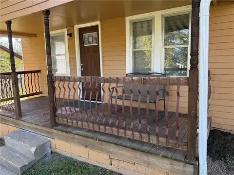 Exterior - 404 E 4th St, Lawson, MO 64062 photo 3 of 8
