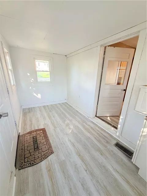 Exterior - 404 E 4th St, Lawson, MO 64062 photo 4 of 8