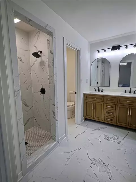 Bath - 8809 Widmer Rd, Lenexa, KS 66215 photo 2 of 9