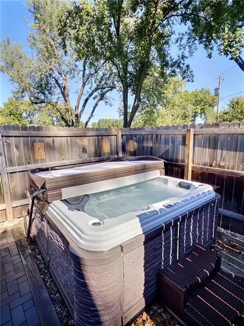 Exterior - 8809 Widmer Rd, Lenexa, KS 66215 photo 10 of 12