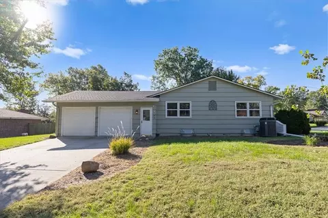 Other - 1606 NE 68th Pl, Gladstone, MO 64118 photo 4 of 6
