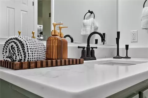 Bath - 7404 E 197th St, Belton, MO 64012 photo 7 of 7