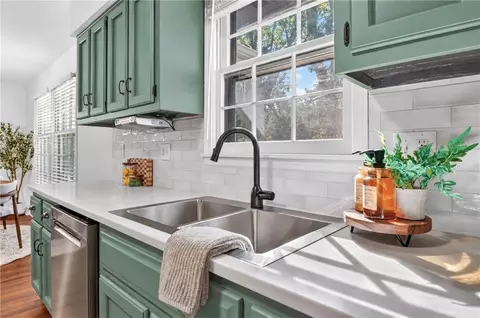 Kitchen - 7404 E 197th St, Belton, MO 64012 photo 4 of 6