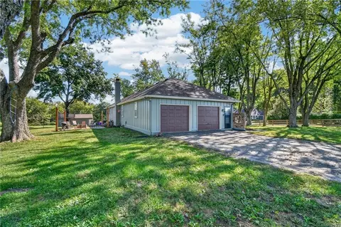 Exterior - 7404 E 197th St, Belton, MO 64012 photo 9 of 9