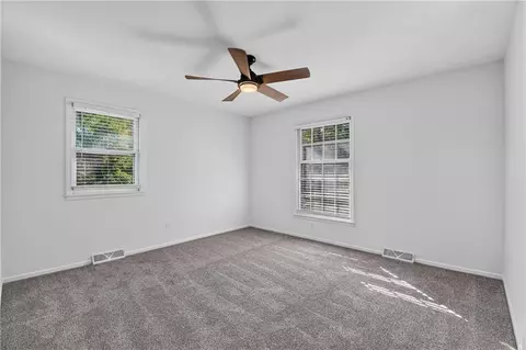 Bedroom - 7404 E 197th St, Belton, MO 64012 photo 4 of 7