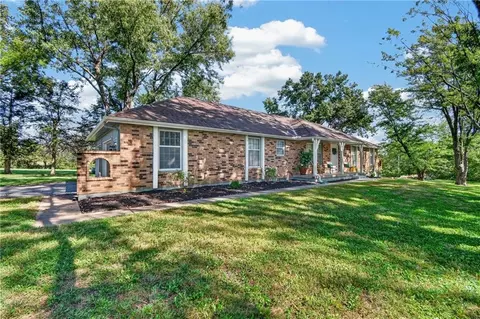 Exterior - 7404 E 197th St, Belton, MO 64012 photo 3 of 9