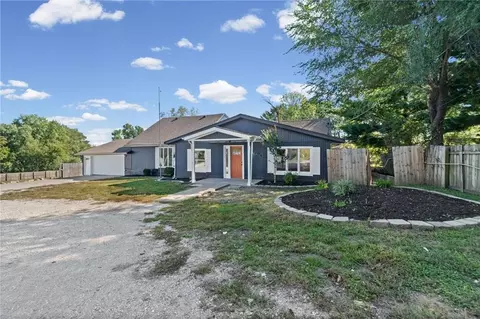 3101 56th Ter, Kansas City, MO 64119