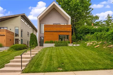 2549 Tracy Ave, Kansas City, MO 64108