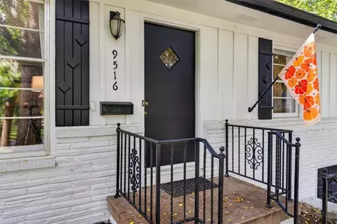 9516 Wyandotte St, Kansas City, MO 64114