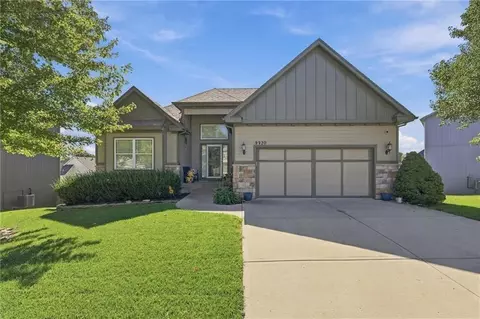 9920 Webster Cir, Kansas City, KS 66109