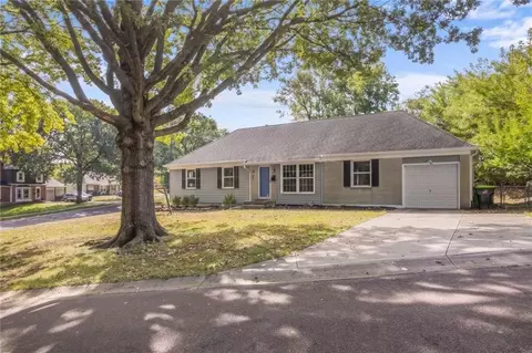 9702 Eby St, Overland Park, KS 66212