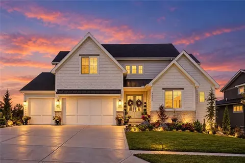 17340 Earnshaw St, Overland Park, KS 66221